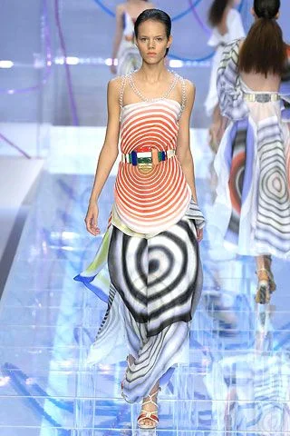 Look 18